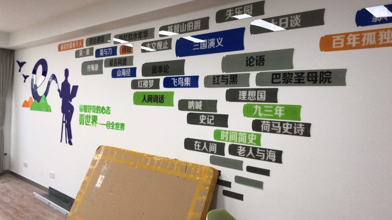 以下是一些在上海地区具有较高知名度和口碑的logo设计公司：